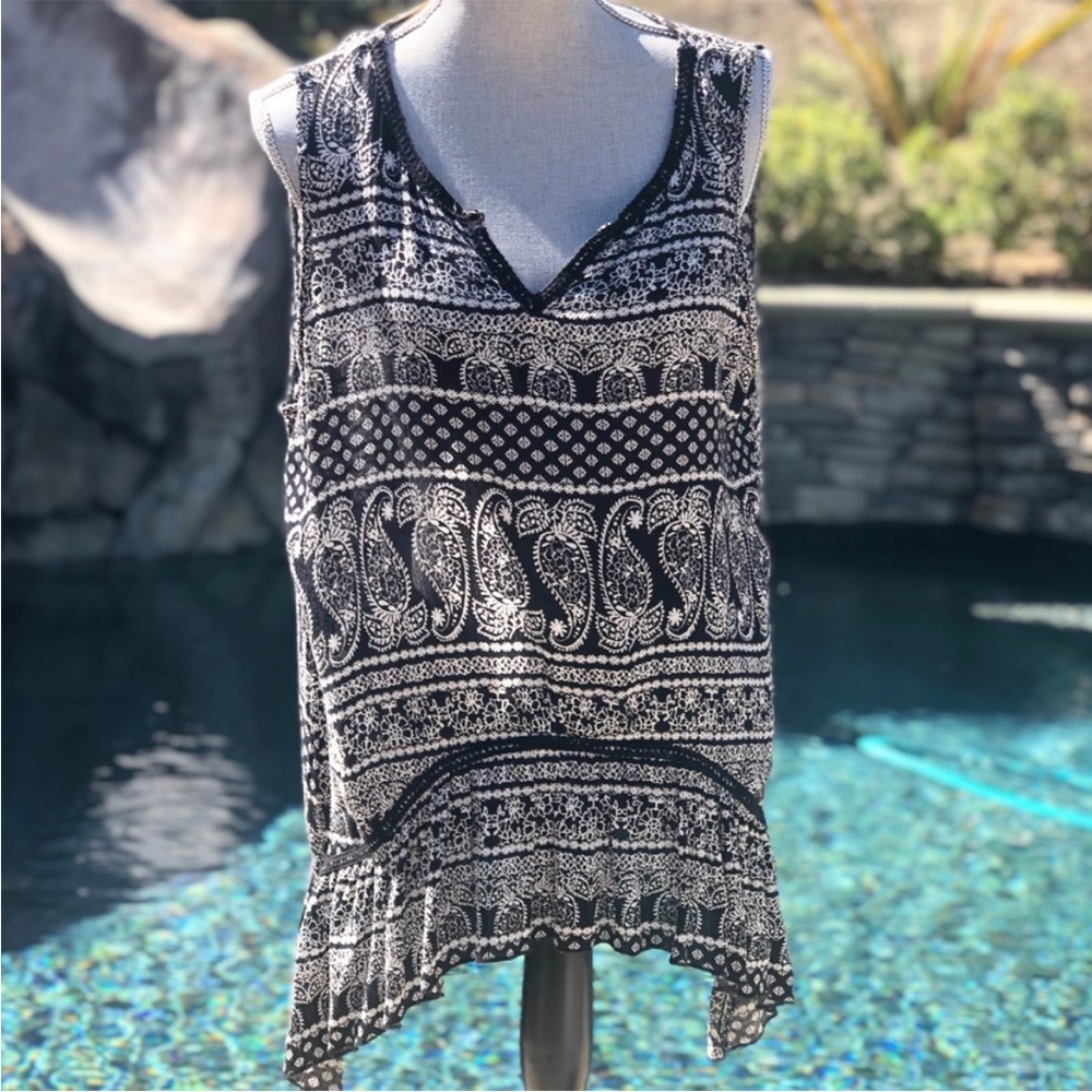 Paisley V Neck Flowy Tank
